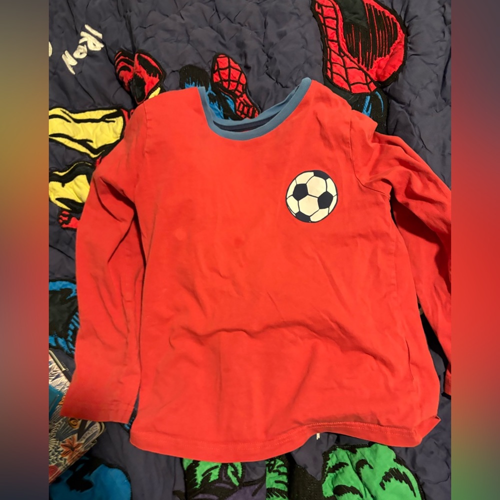 Mini boden 7/8 soccer shirt
